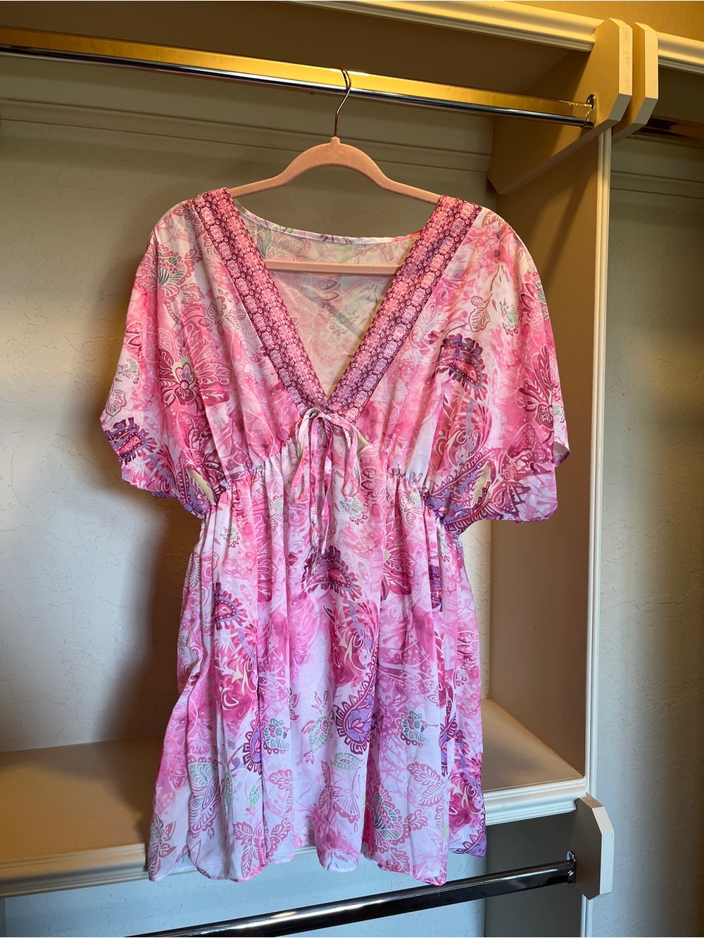 Women’s Pink Paisley V-Neck Coverup